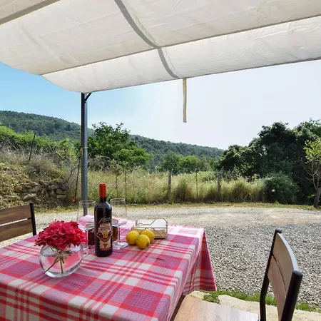 Ferienhaus 1 Bedroom Stunning In
